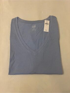 GAP Light Blue V-Neck Short Sleeve Tee